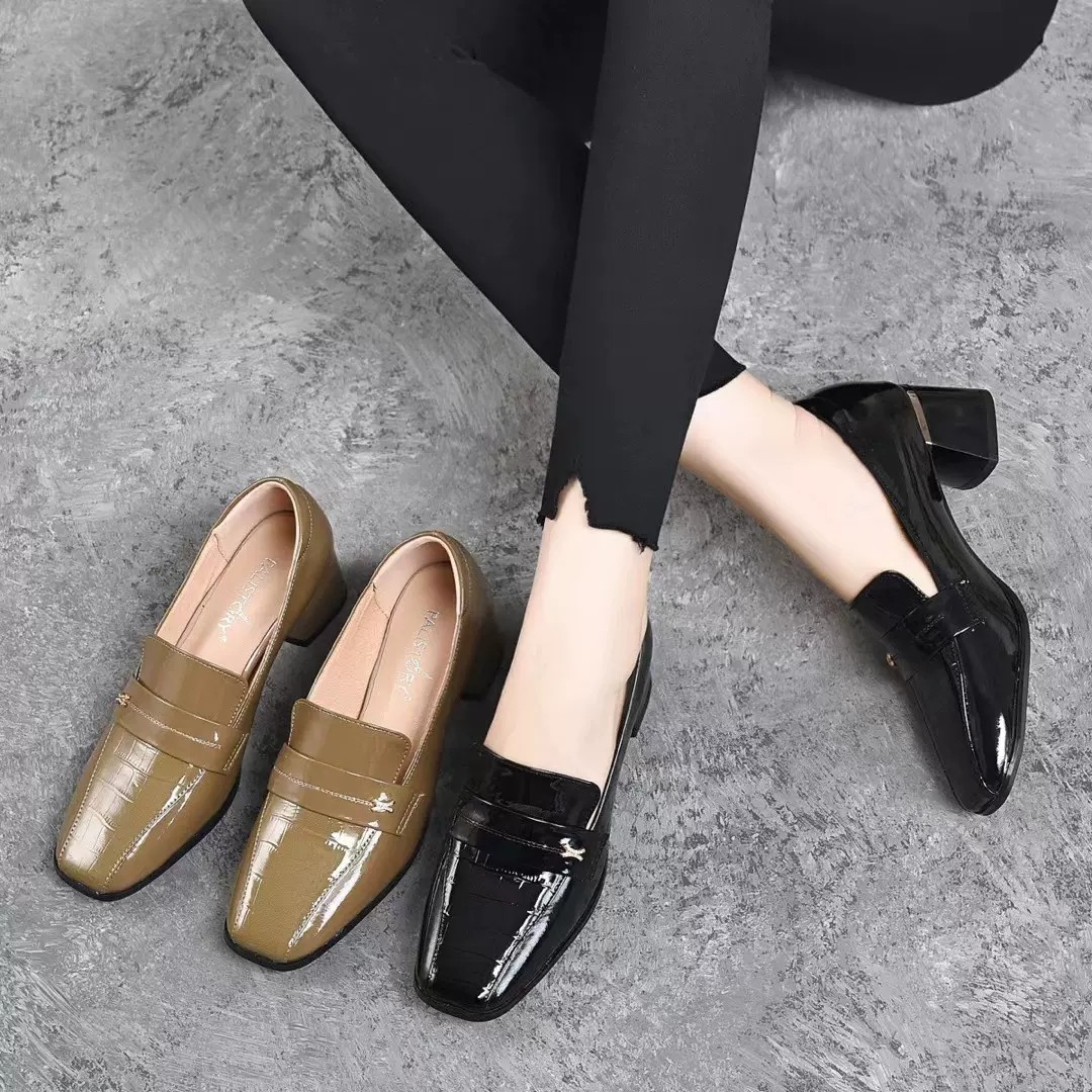 Patent Leather Loafers 2023 Autumn New Style Deep-Cut Square Toe British Style Chunky Heel Soft Leather Shoes Women's Retro Style