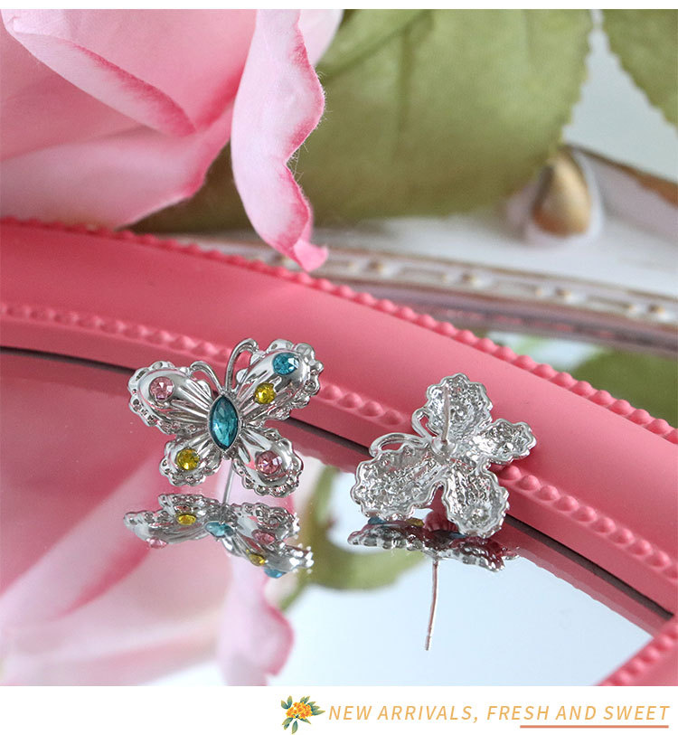 Wholesale Jewelry Vintage Style Butterfly Alloy Zircon Plating Inlay Ear Studs display picture 2