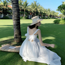 网红连衣裙女2023新款三亚旅游穿搭显瘦吊带沙滩裙巴厘岛海边度假
