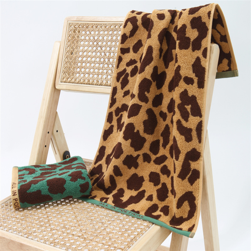 Wholesale Gold Size Pure Cotton Type a Towel Leopard Print Pattern Cotton Soft Absorbent Towel 72*35 Home Daily Use