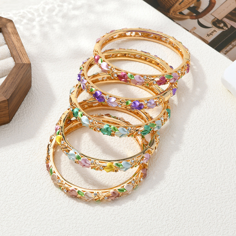 Thinly Coated Bracelet with Beijing Enamel Color and Hollow Design, Fashionable Wide Korean-Style Retro Jewelry Bracelet, Versatile and Simple Wristband Thinly Coated Bracelet with Beijing Enamel Color and Hollow Design, Fashionable Wide Korean-Style Retro Jewelry Bracelet, Versatile and Simple Wristband