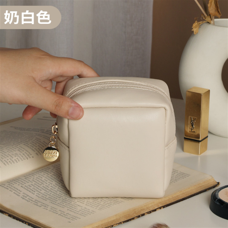 Simple PU leather travel cosmetic bag leather gift skin care storage bag leather square zipper pouch