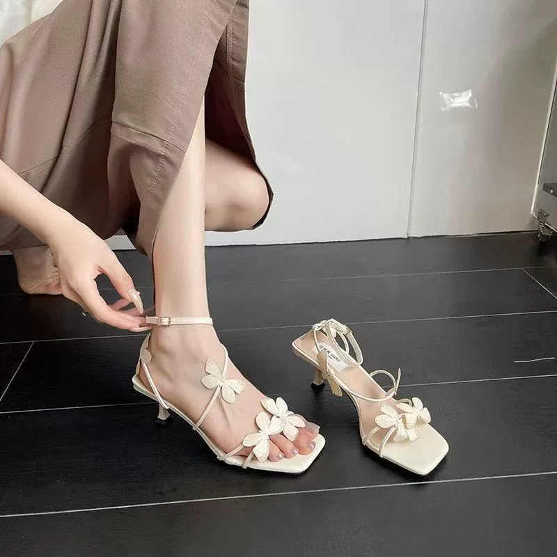 2025 новый летний стиль шпильки с красивым цветком-бабочкой, открытые туфли на высоком каблуке, популярные сандалии в стиле французской феи