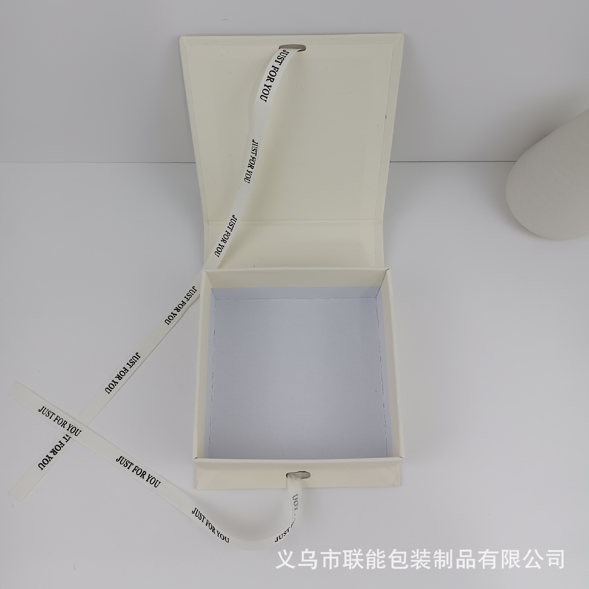 쌀 흰색 (빈 상자);10.5*10.5*4.7cm