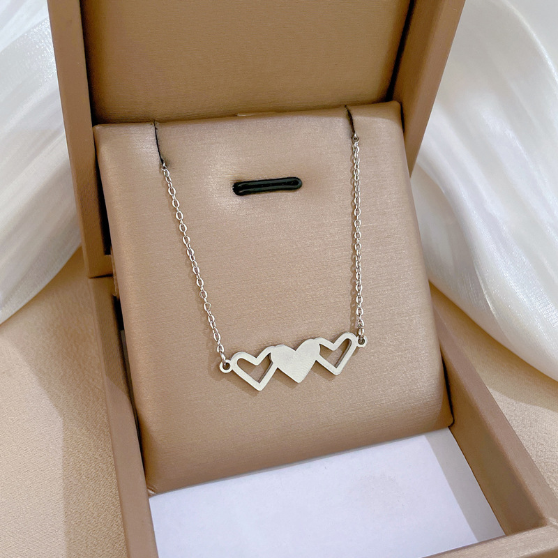 Simple Style Heart Shape Titanium Steel Plating Pendant Necklace 1 Piece