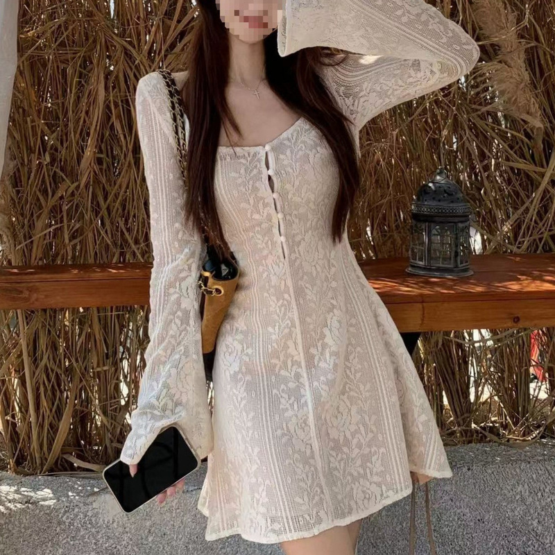 Embroidered Lace U-Neck Trumpet Long-Sleeved Dress for Women in Autum Slim Waist Buckle Gentle Style A-Line Skirt