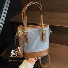 今年流行小众设计水桶包女2025春季新款简约单肩斜挎包时尚小拎包