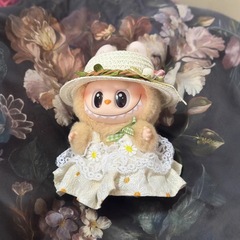 衣類のみ】1代目・2代目キーホルダー ラブブ服ペンダント ラブブベビー服 デイジーフラワー麦わら帽子ベビー服