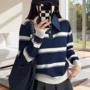 撞色松弛秋冬翻领针织衫
