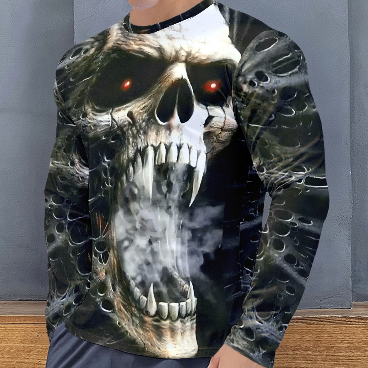 sports long-sleeve with a round collar