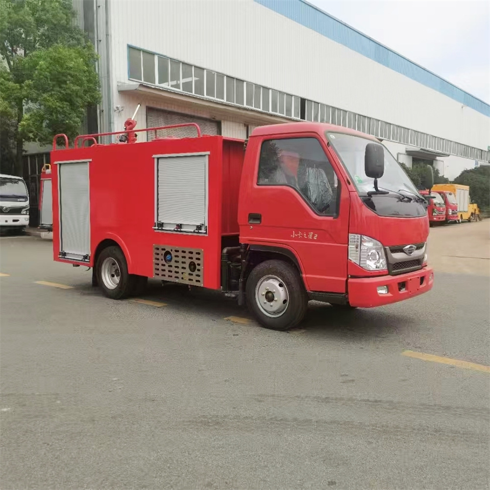 Blue license plate Foton 3-ton emergency water tanker, available for installment purchase. Cross-border export, foreign trade fire truck, right-hand drive water tanker