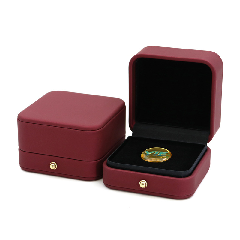 PU leather butterfly buckle badge box school badge class badge chest badge medal badge packaging box logo wholesale 