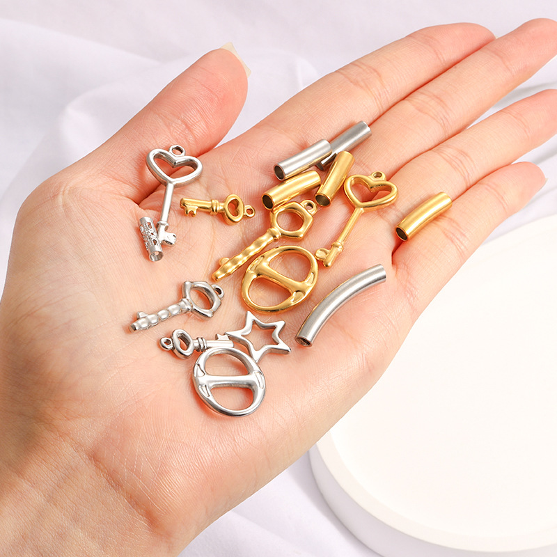 1 Pieza Acero Inoxidable 304 Geométrico Estrella Llave Colgante Barras Espaciadoras display picture 1