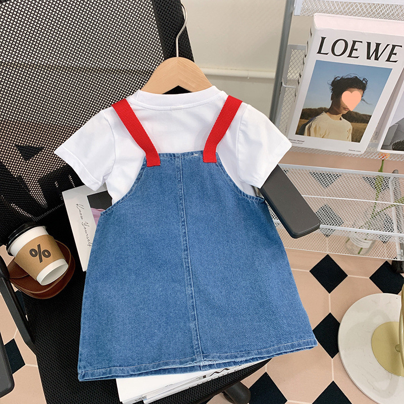 女の子夏デニムサスペンダースカートスーツ子供の 2025 夏の新しいスタイルベビーファッショナブルな半袖 2 点セット|undefined