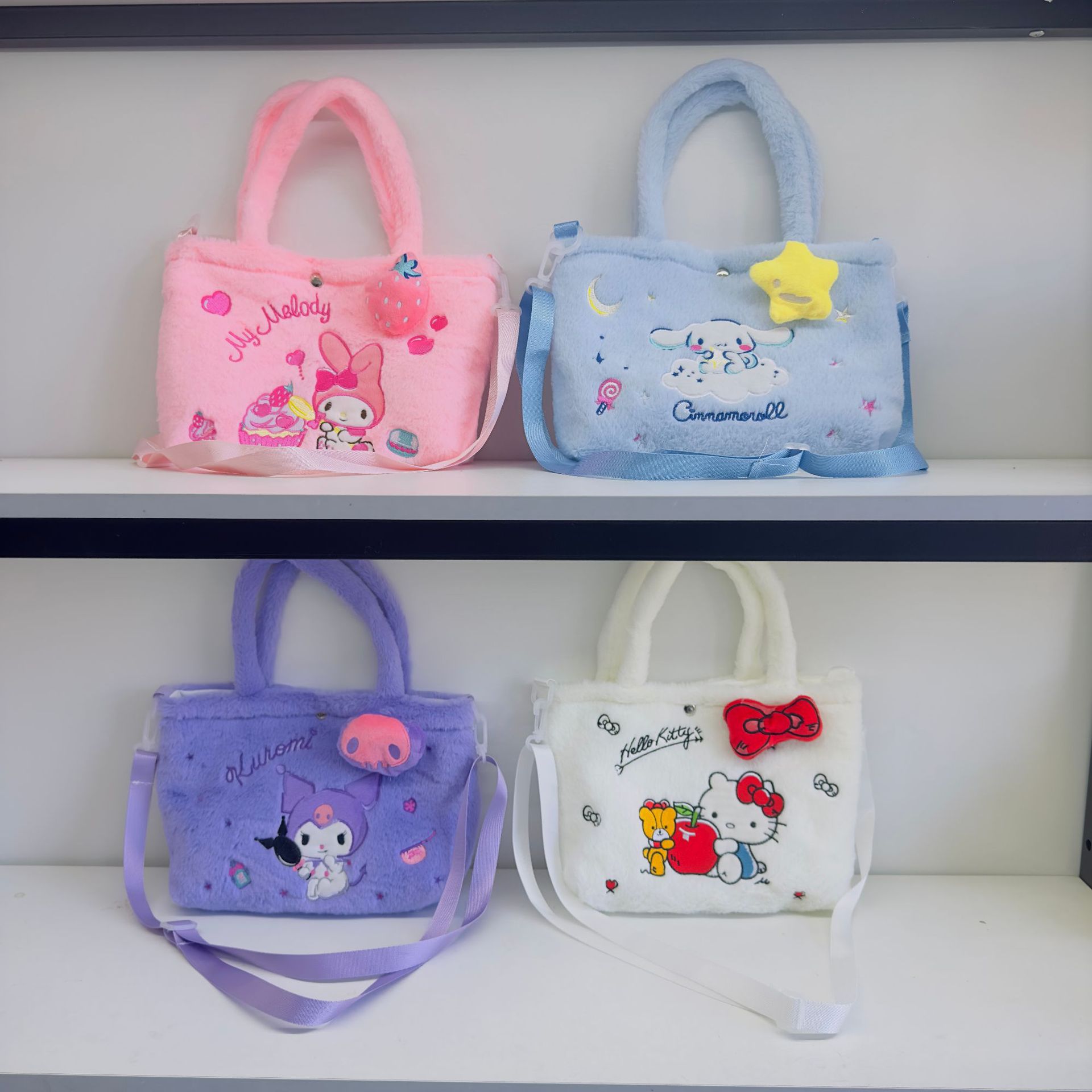 Nuevo bolso de peluche de dibujos animados lindo fábrica al por mayor hombro portátil muñeca bolsa ciego caja intercambio regalo