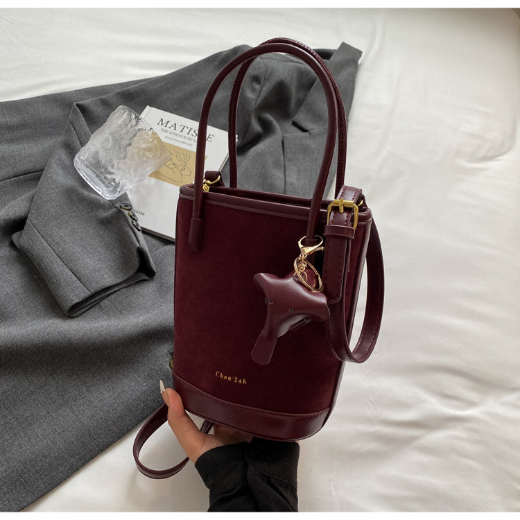 Autumn and winter retro suede small bag for women 2024 new popular all match messenger bag super hot portable bucket bag_voghion.com