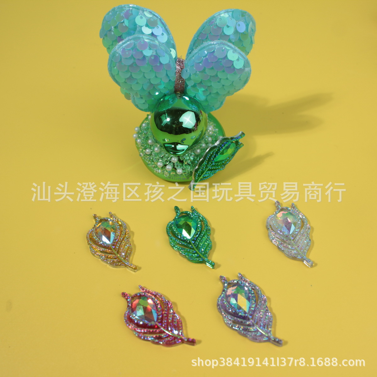 Accesorios de agua transfronterizos pato amarillo 8 sombrero bufandas decoración mano limón té de leche regalo