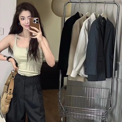 伊沢爾のねじの小さい方の襟の一体の杯のベストの女性の初春の修身の中で外を着て痩せています。