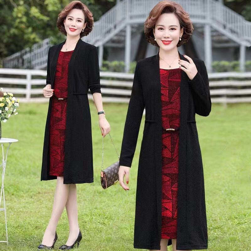 Mom's wear autumn dress 2021 new fake two-piece belly covering slimming foreign temperament middle-aged and elderly long sleeve dress