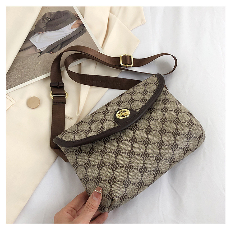 Small bags for women 2023 new trendy fashion retro printed crossbody bag chest bag versatile temperament single shoulder small square bag_voghion.com