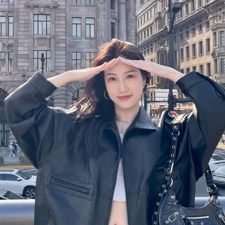 Giacca in pelle sintetica senza maniche in stile coreano - Gilet da motociclista corto da donna, cappotto con scollo quadrato di ispirazione vintage (nero, S-L)_voghion.com