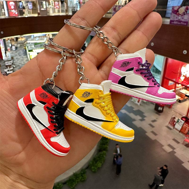 Hook aj shoe model keychain nba Kobe bag pendant basketball shoes jewelry creative personality small gift in stock