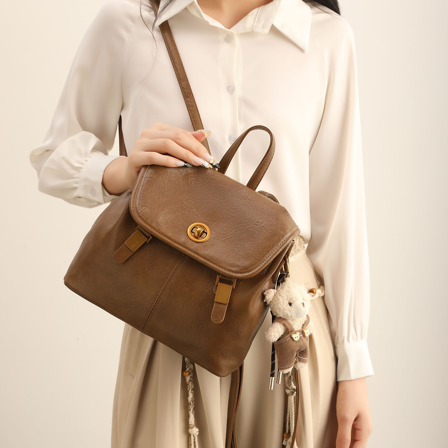 Balo mini nữ phong cách preppy Hàn Quốc, kiểu dáng độc đáo cao cấp, đa năng, có thể đeo chéo hoặc xách tay (27×11×24 cm) — màu nâu
