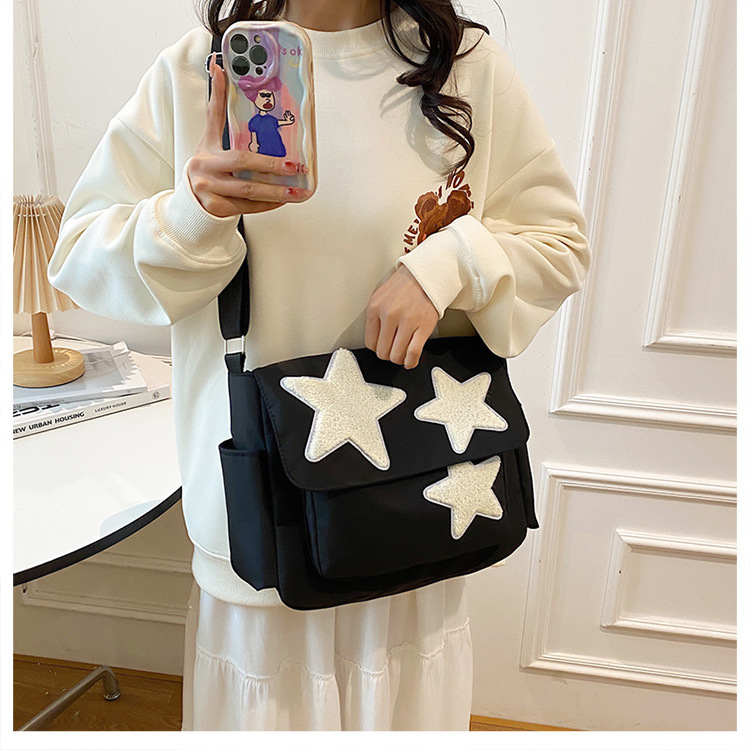 Cross-border wholesale large-capacity five-pointed star canvas single-shoulder bag, cute school style crossbody bag, student commuting bag for classes undefined