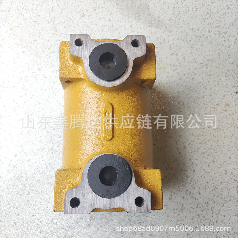 Sufficient Spot Oil Radiator Car Heat Exchanger Oil Cooler 7N165 Suitable for Japanese Style Excavator