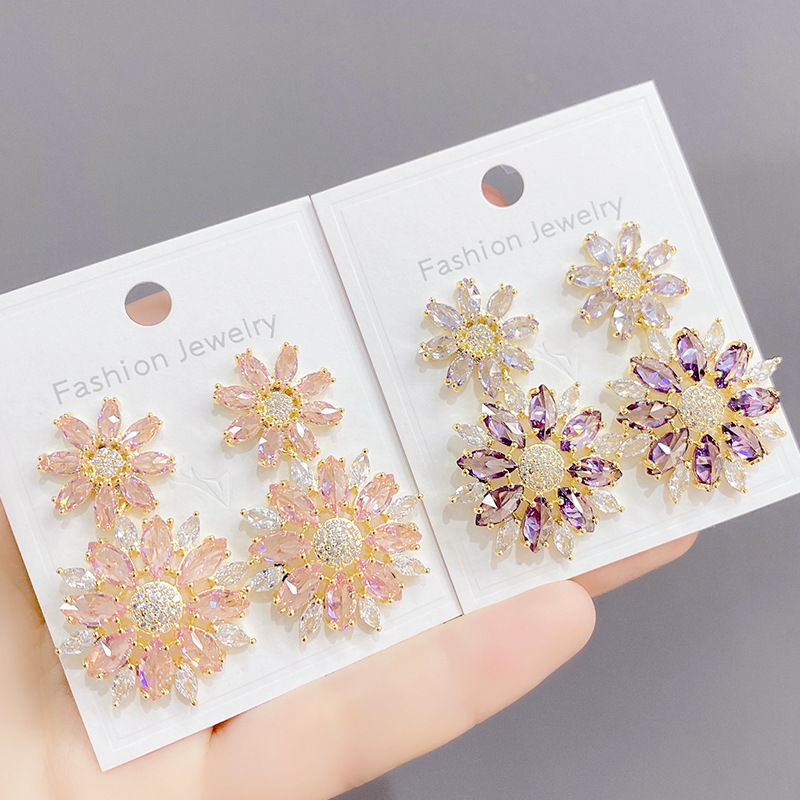 Vacation Flower Copper Inlay Zircon Drop Earrings 1 Pair display picture 1