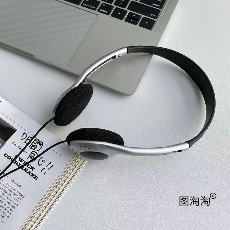 Y2K Hot Girl Japanese Style Silver Wired Headphones Photo Props Decoration Compact Halter Head-Mounted Travel Wear