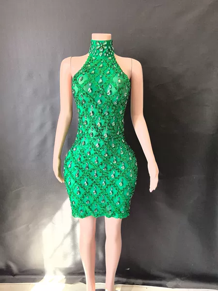 Green, short