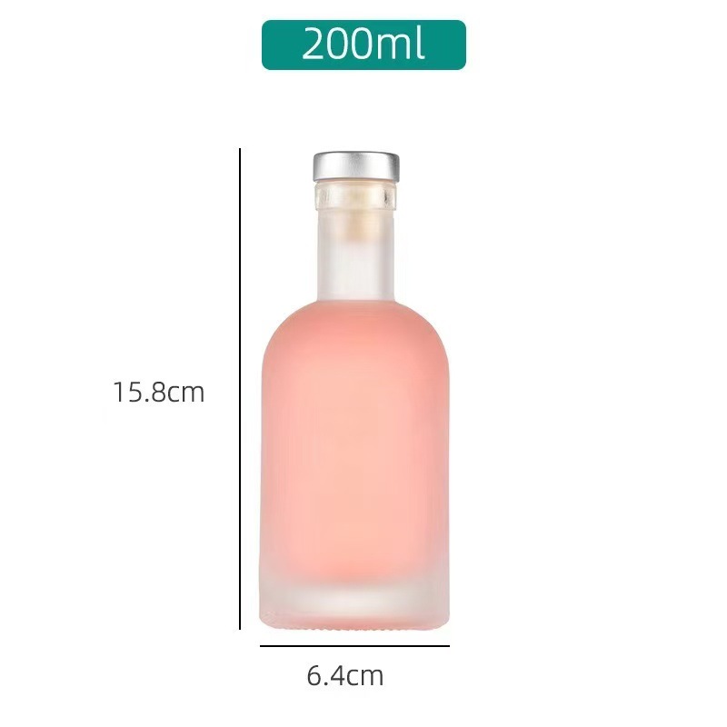 Botella vacía de vodka botella vacía de vino de fruta corporativa privada personalizada botella de vidrio blanco cristalino especial para banquete soporte personalizado