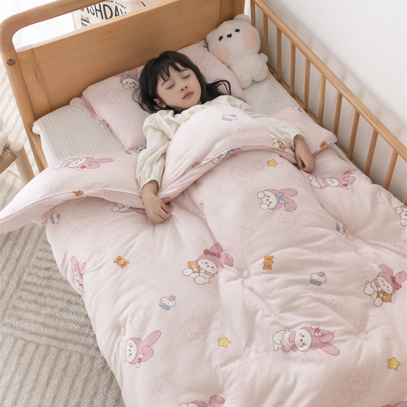 케이크 토끼 베개는 포함되어 있지 않습니다.