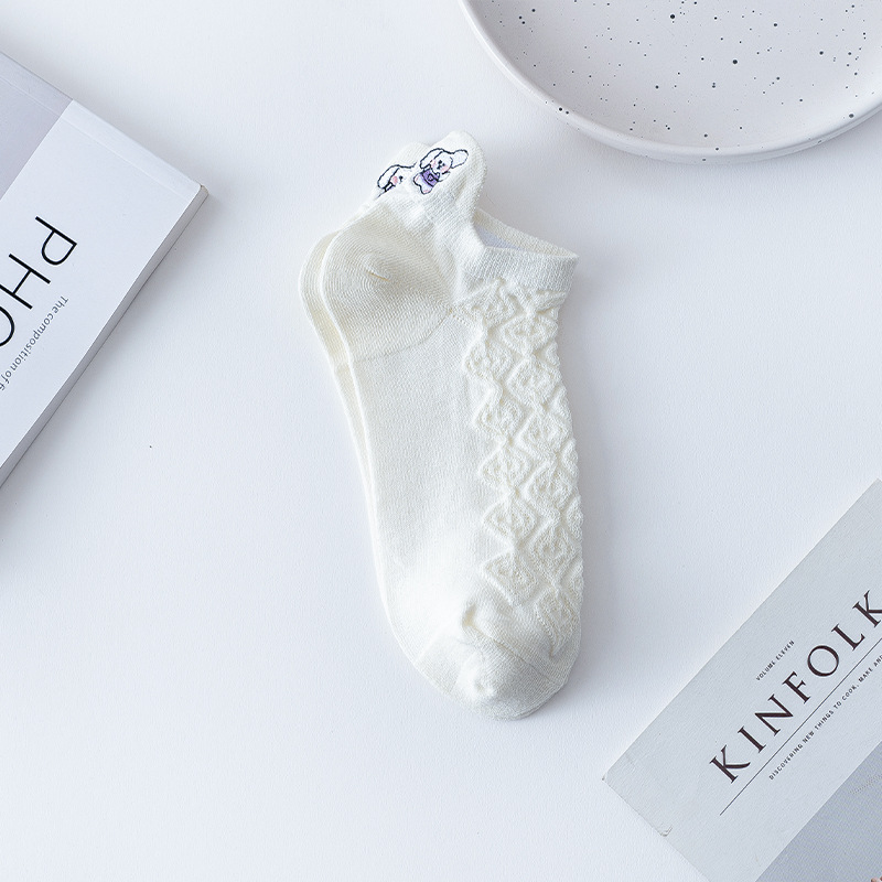 Las calcetines de barco de verano delgadas antibacterianas y respirables calcetines de algodón bordados osos invisibles Zhuangyan al por mayor