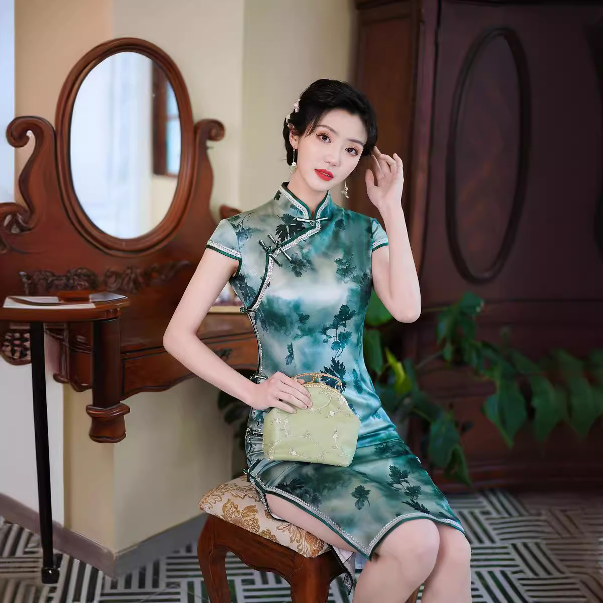 Silk cheongsam