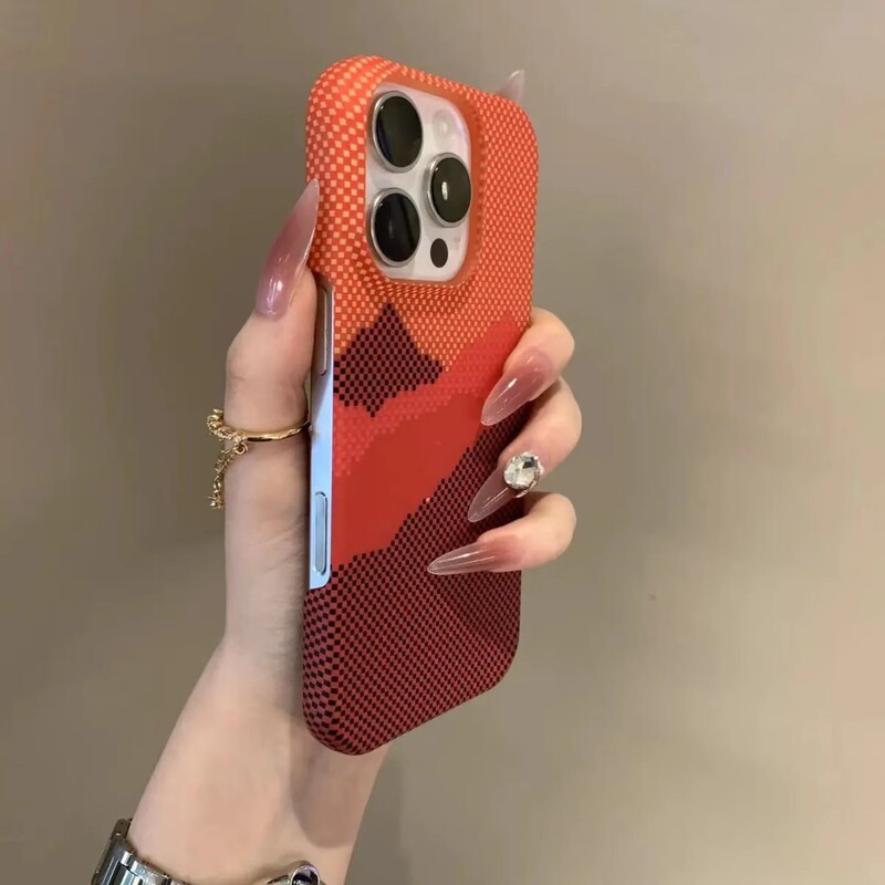 Kevlar Carbon Fiber Pattern Suitable for Iphone17 Mobile Phone Case Half-Pack Skin-Feel Magnetic Charging Apple 16 Protective Case
