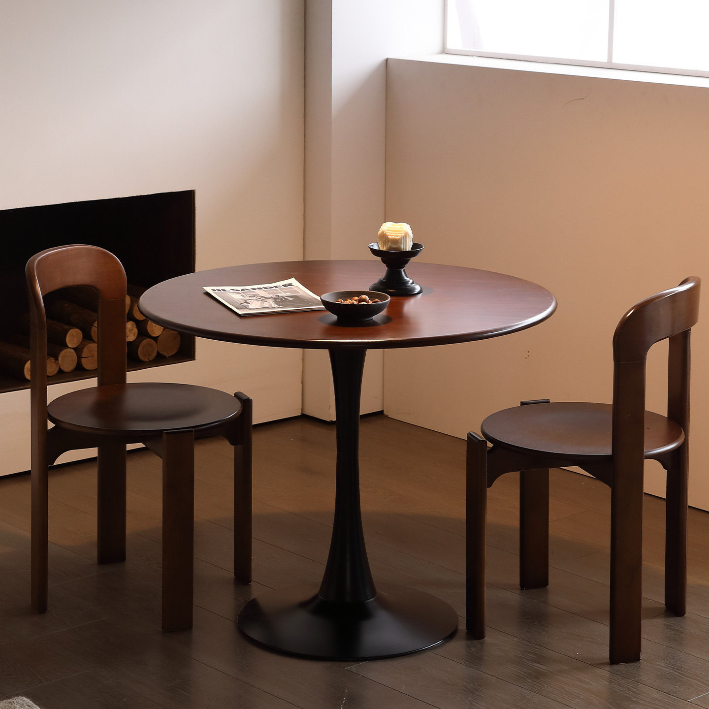 Mesa redonda de madera sólida con piernas negras de color nuez (80cm de diámetro) de montaje fácil