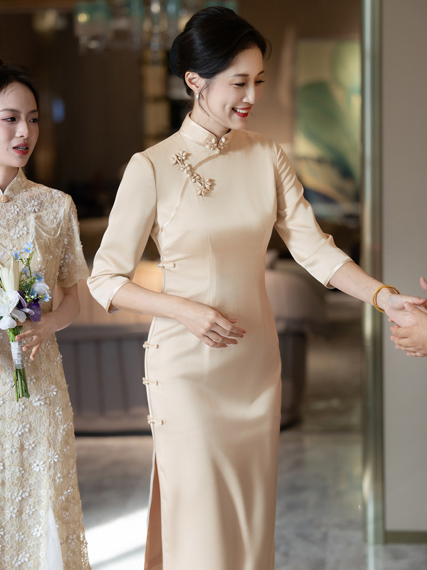 新款香槟色喜婆婆旗袍春秋长款复古裙子新中式国风婚宴妈妈礼服|undefined