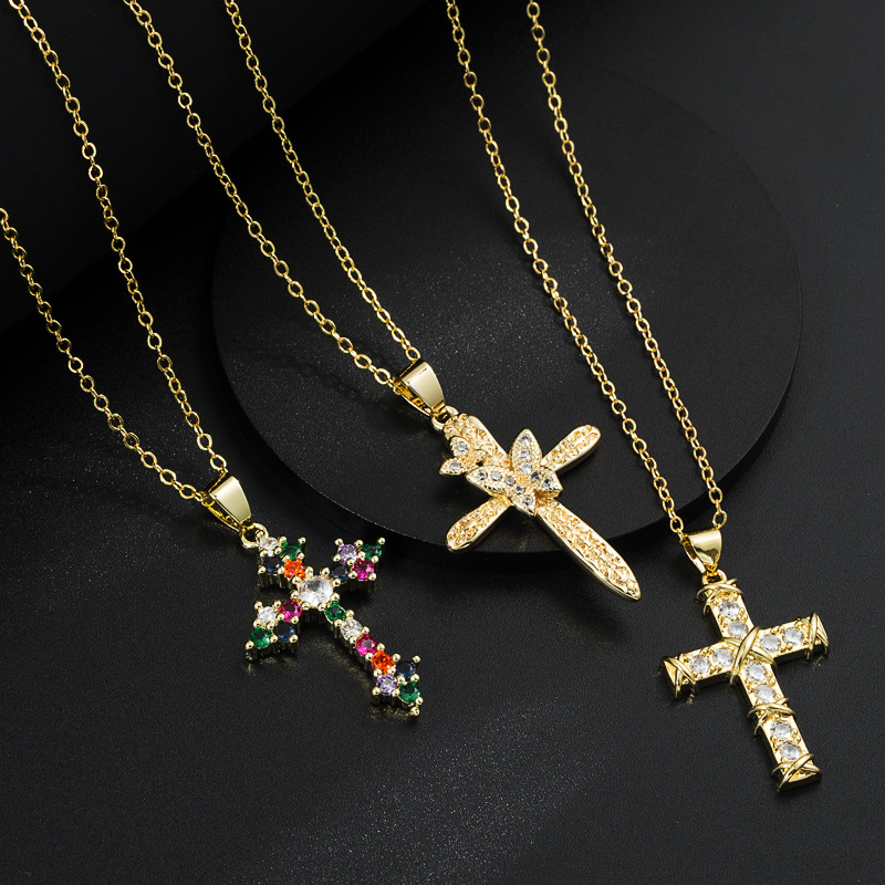 Fashion Copper-Plated Gold Inlaid Color Zircon Pendant Ornaments Necklace