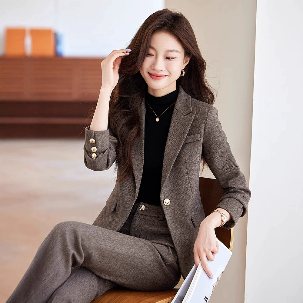 Осенний и зимний новый шерстяной костюм с длинными рукавами женский 2024 новый модный костюм OL тонка пригородного костюма