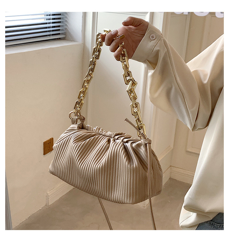 Khaki, Coffee, White, Green, Blue, Black Color Nihaojewelry Casual Solid Color Folds Single Shoulder Cross-body Thick Chain Handbags Wholesale