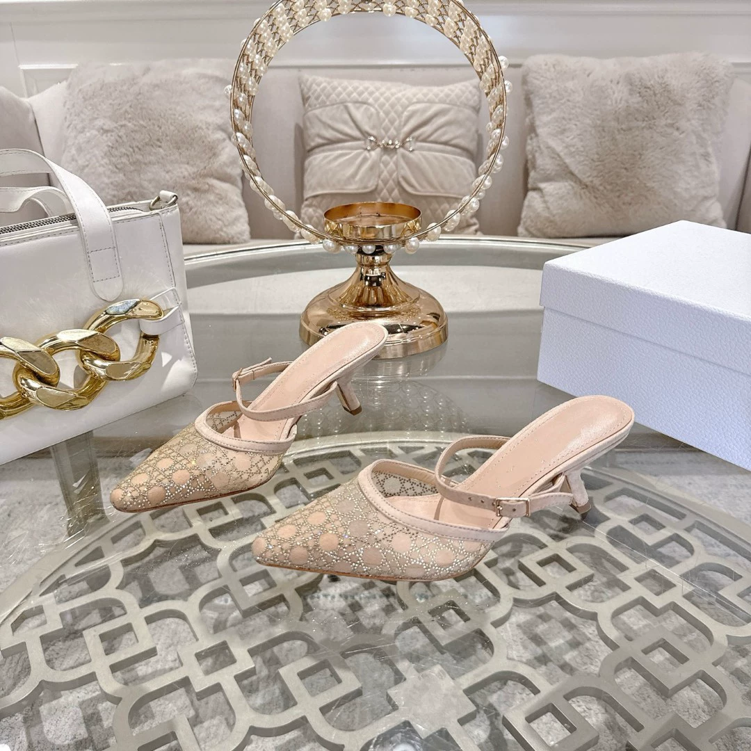 2025 Весна/Лето D Брендовая новая европейская и американская мода Туфли-лодочки с острым носком и открытым носком на шпильке Женские сексуальные туфли на высоком каблуке.