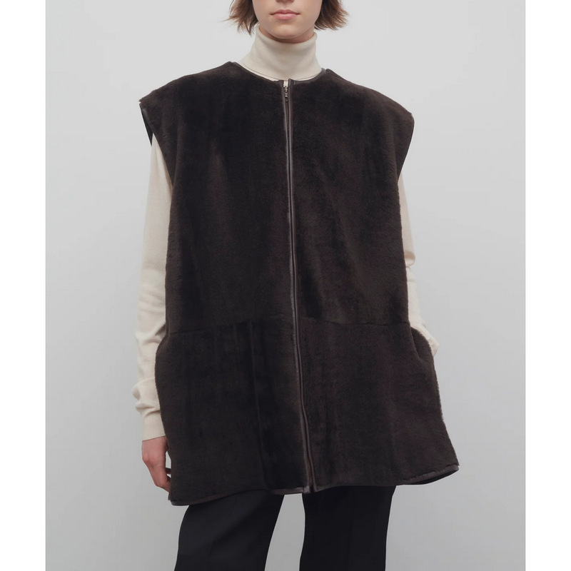 The Ro* Women's Loose-Fitting Vest with Pockets, Zipper, Leather Patchwork, and Round Neck for Outerwear