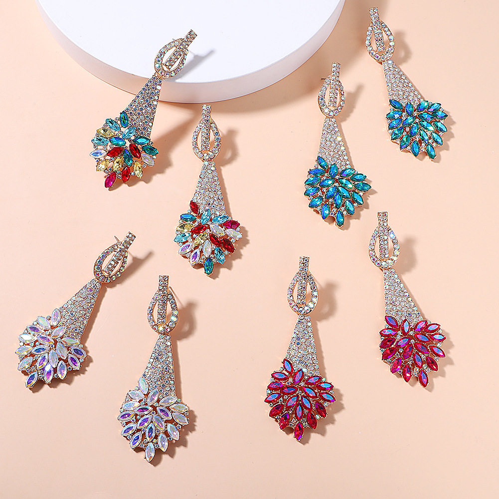 Fashion Colored Diamond Alloy Inlaid Full Diamond Flower Earrings Wedding Banquet Accessories display picture 2