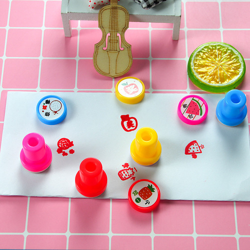 Small reward seals for children, kindergarten encouragement and praise seals, teacher comment seals with cute cartoon expressions