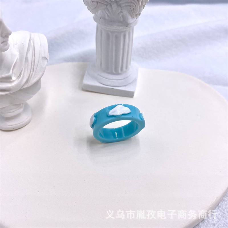 Moda creativa anillo de nube blanca resina acrílico original personalidad irregular anillo de nube anillo ventas directas de la fábrica