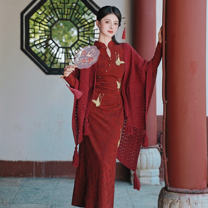 Real Shot of Vintage-Style Girl's Qipao + Shawl Bridal Toast Dress, 2026 Autumn New Burgundy Jacquard Dress Real Shot of Vintage-Style Girl's Qipao + Shawl Bridal Toast Dress, 2026 Autumn New Burgundy Jacquard Dress