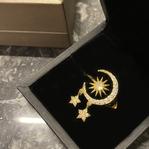 Versa Japanese light luxury sun, moon and star language index finger ring gold-plated micro-zirconia simple ins fashion live mouth ring