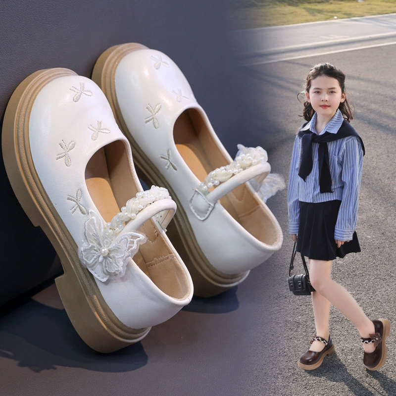 Обувь для девочек, детские туфли принцессы, маленькие кожаные туфли, модели весны и осени 2025 года, британские балетки на мягкой подошве для маленьких девочек, средние и большие детские кожаные туфли.